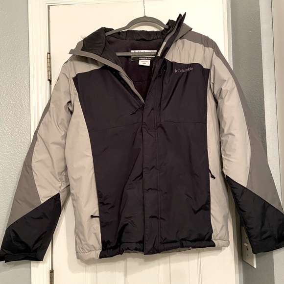 Columbia Other - Columbia winter coat - boys / Youth size 18/20